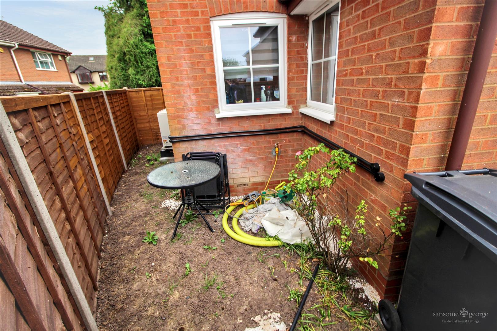 Fernhurst Road, Calcot, Reading